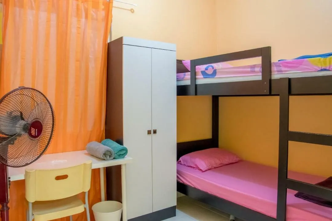 Al Imam'S Homestay Near Sunway Lagoon Petaling Jaya Malaysia